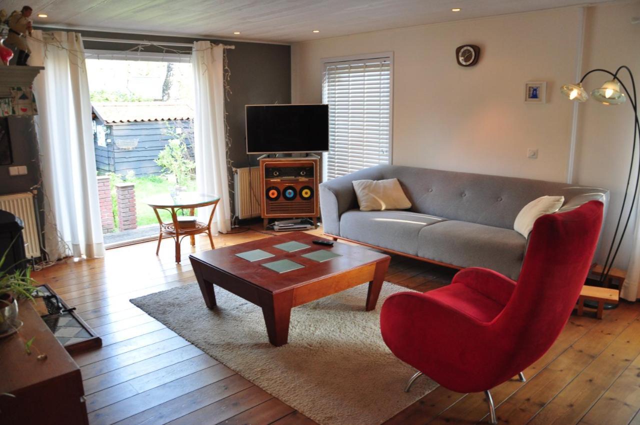 디센 Sfeervol, Ruim En Luxe Chalet In Bosrijke Omgeving 빌라 외부 사진