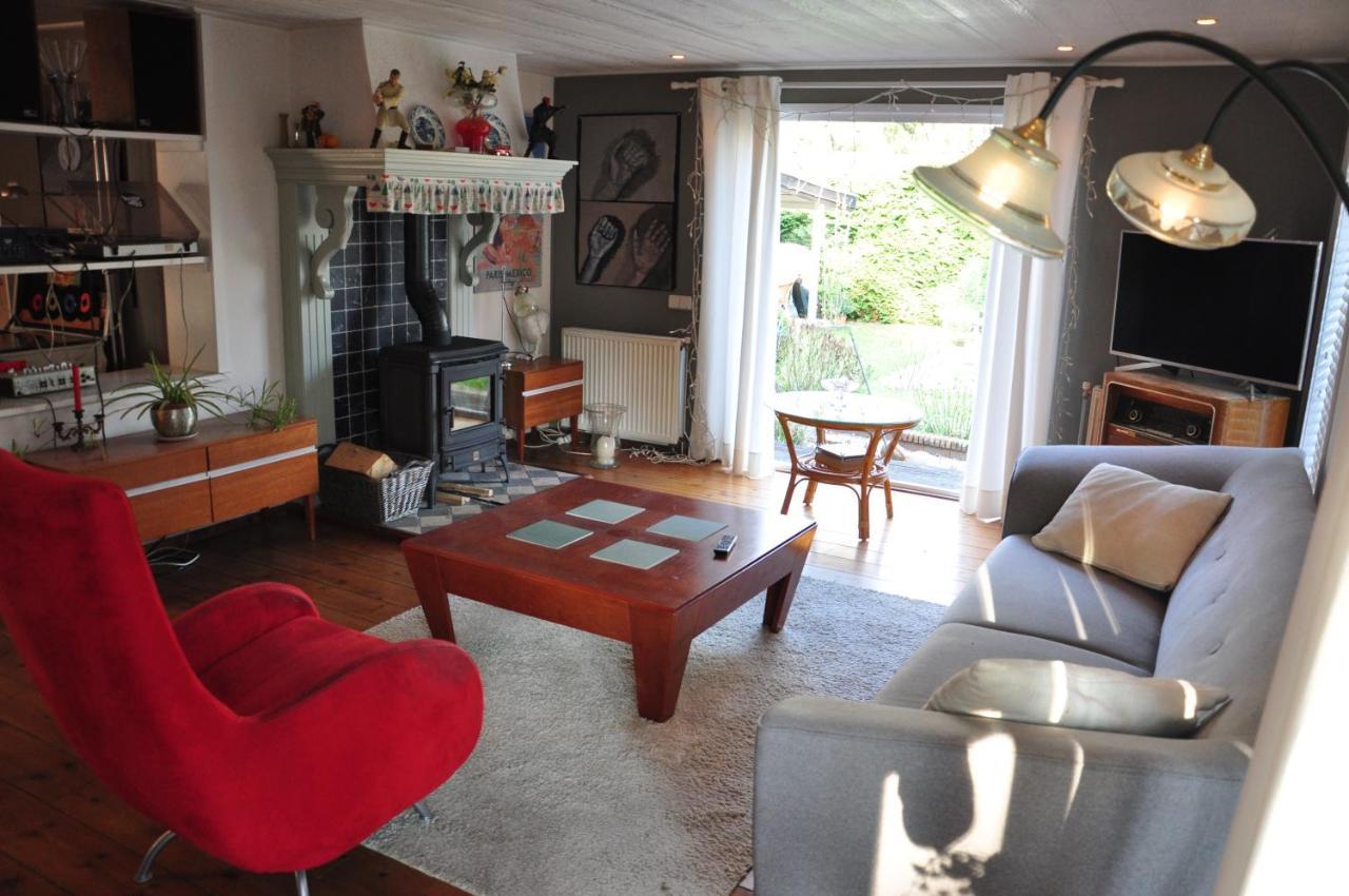 디센 Sfeervol, Ruim En Luxe Chalet In Bosrijke Omgeving 빌라 외부 사진